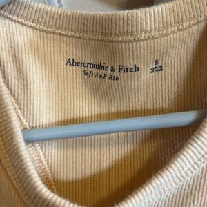 Abercrombie & Fitch Light Tan Ribbed Tee